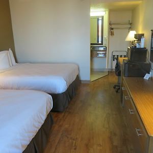 Queen Room Two Queen Beds Pet Friendly or Non-Smoking
